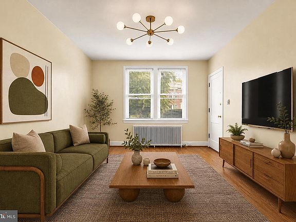 4th image of 719 Hamlin St NE APT 2