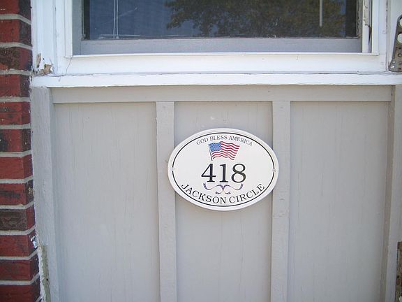 3rd image of 418 Jackson Cir