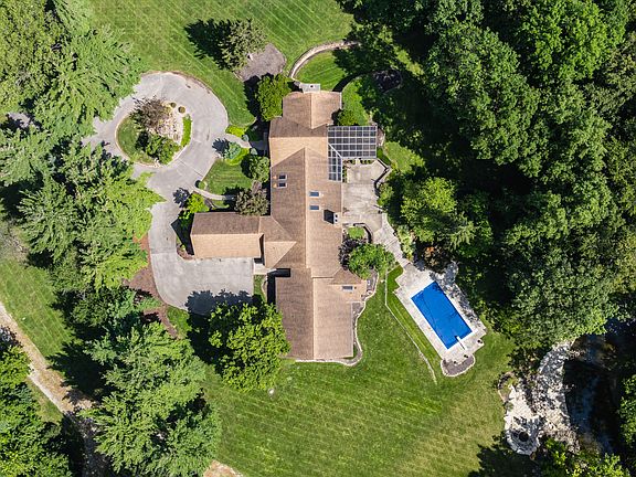 5th image of 11197 Estancia Way