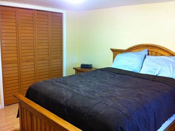 Back bedroom