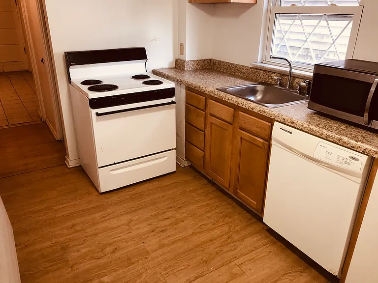 3221 Juliet St #1 — Photo 9