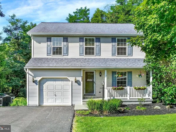 139 Hershey Cir, Stewartstown, PA 17363