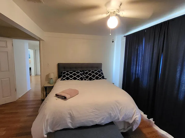 712 E Pierce St #2 — Photo 8