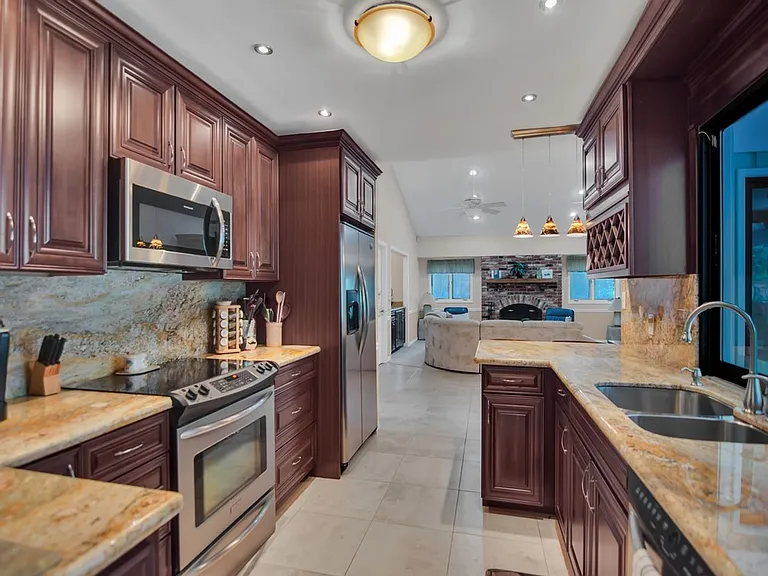 256 Egret Ln — Photo 31