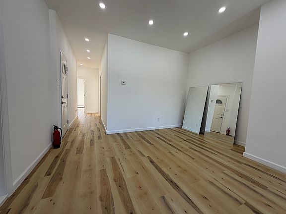 4th image of 251 Halladay St APT 2