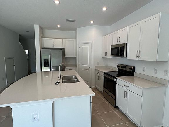 4th image of 8549 Lunar Skye St #1