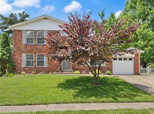 1010 Woodbourne Drive, New Albany, IN 47150