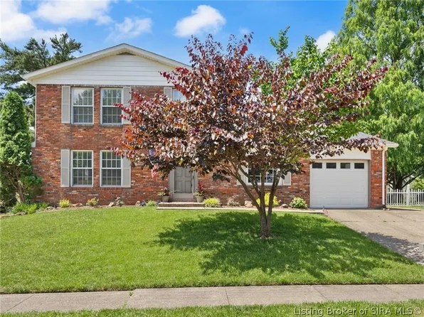 1010 Woodbourne Drive, New Albany, IN 47150