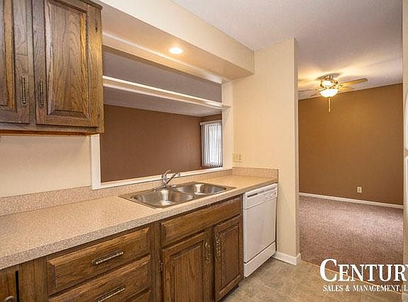 5th image of 1110 F St #2X2U