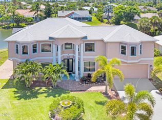 334 Island Dr, Melbourne Beach, FL 32951
