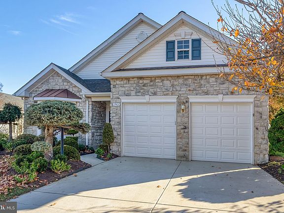3rd image of 17401 Four Seasons Dr
