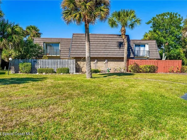 2115 Vista Oaks Cir NE, Palm Bay, FL 32905