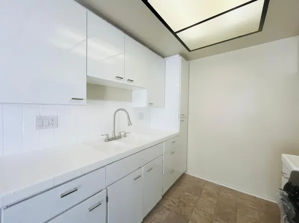 237 N Rosemont Ave #5, Los Angeles, CA 90026