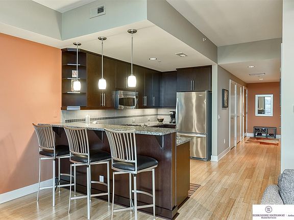 4th image of 444 Riverfront Plz APT 406