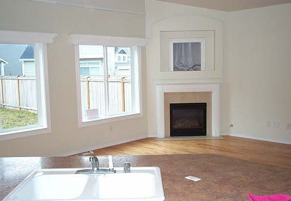 3rd image of 11119 182nd St E