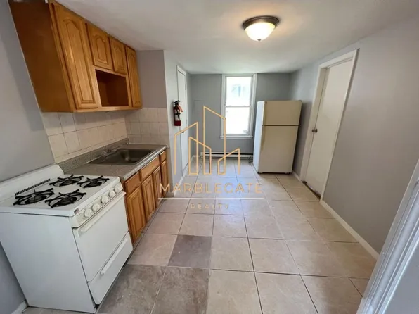 142 Inslee Pl #11R, Elizabethport, NJ 07206