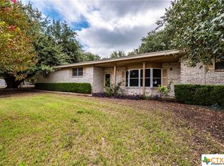 450 County Rd, Jarrell, TX 76537