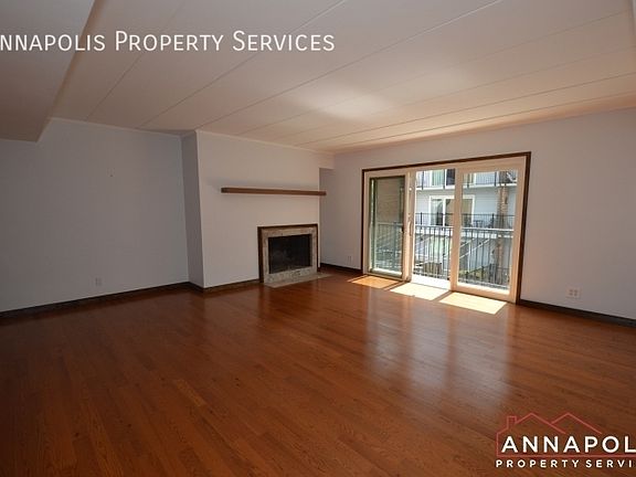 3rd image of 312 Severn Ave Unit 302