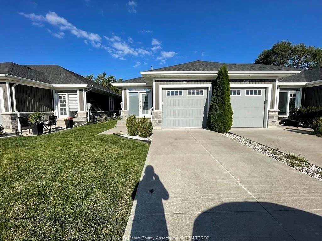2 bed, $2,550 — Photo 2