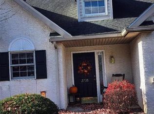 2735 Upstream Farm Rd, Easton, PA 18040