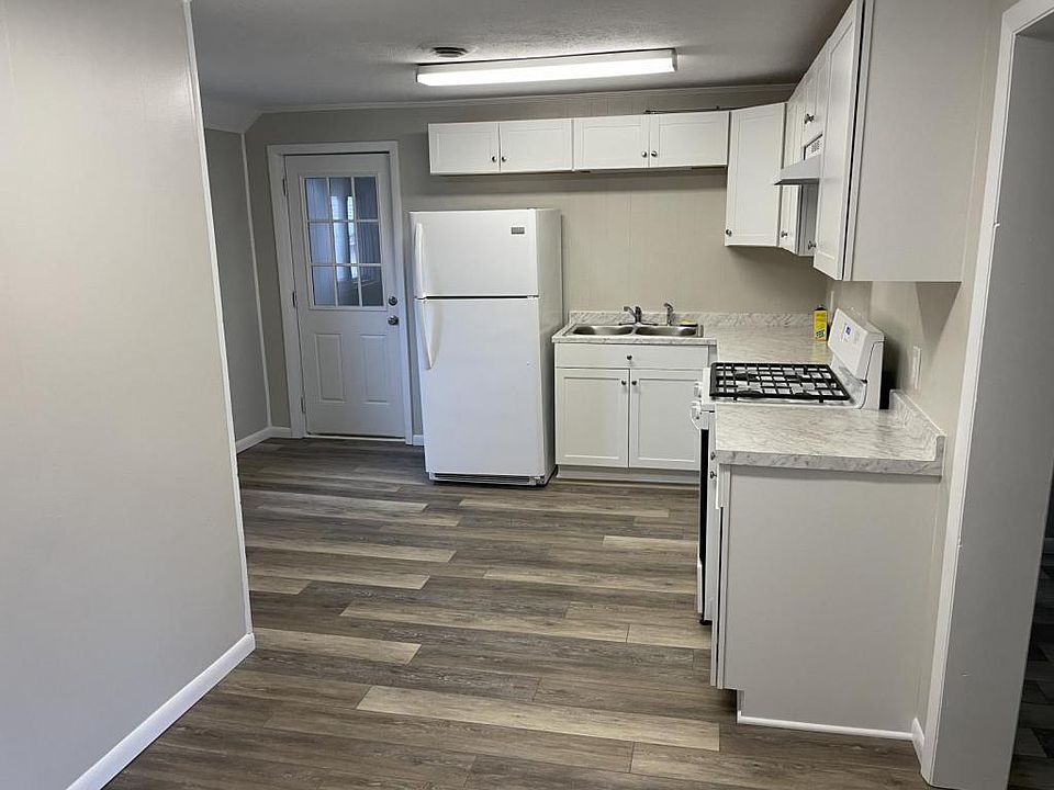 1st image of 915 Nagold St NW