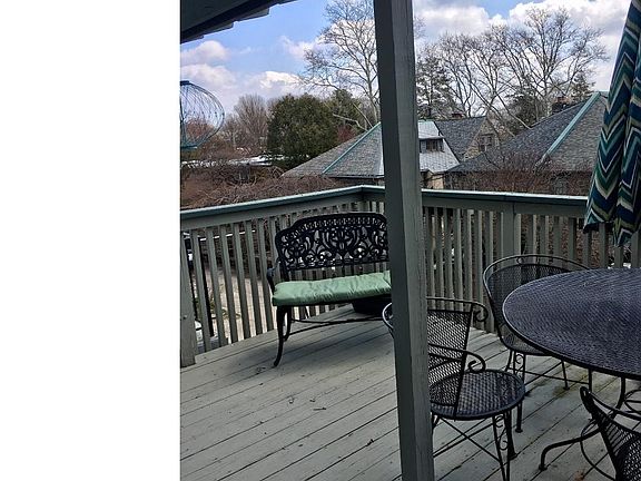 4th image of 30 E Abington Ave
