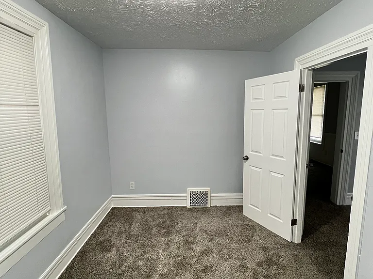 1396 E 45th St #1 — Photo 6