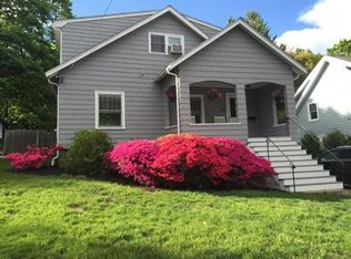 86 Kensington Ln, Swampscott, MA 01907
