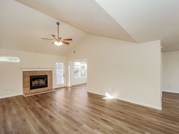 5th image of 18 Forrest Ln