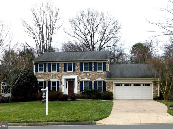 2075 Kedge Dr, Vienna, VA 22181