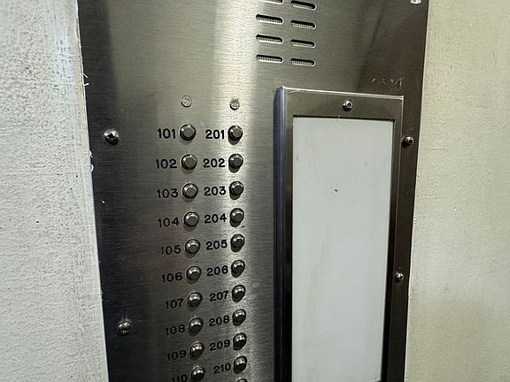 2nd image of 523 Pine St #108