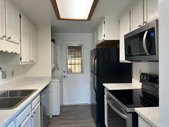 3 bed, 1.5 bath, 1116 sqft, $3,100 — Photo 4