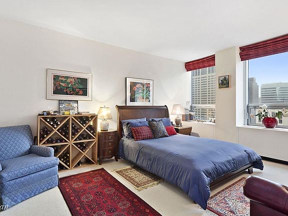 5th image of 15 W 53rd St #32B