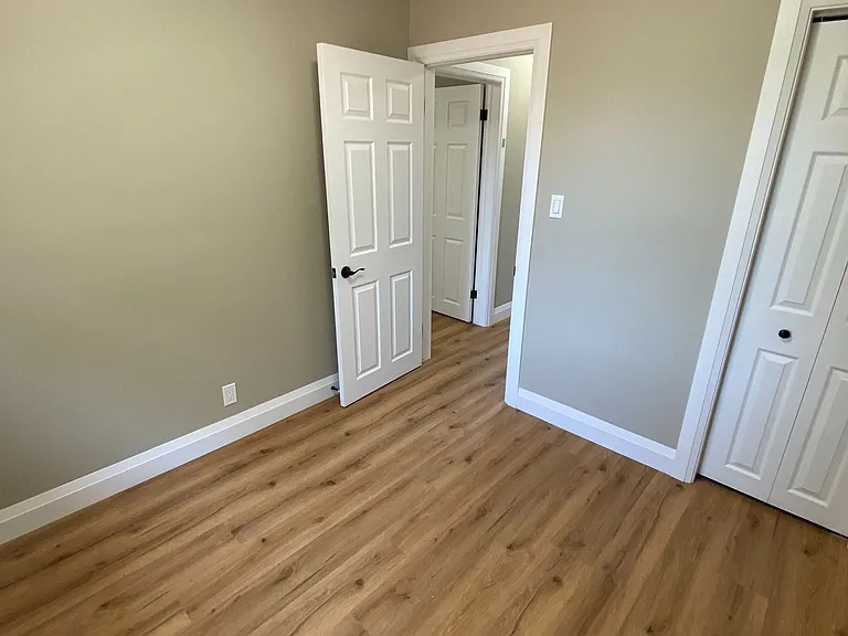 25 Hickery Pl #MAIN FLOOR — Photo 15