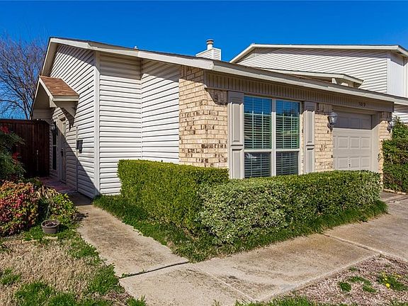 3rd image of 5019 Burlingame Dr
