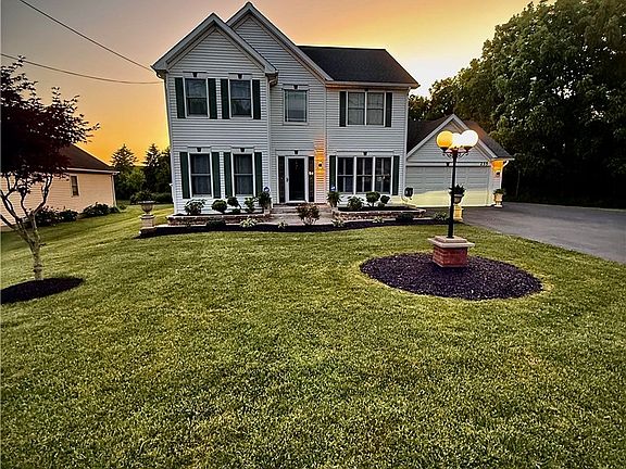 3rd image of 255 Watson Rd