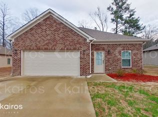 443 White Oak Cir, Lincoln, AL 35096