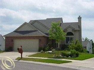 3081 Oakley Ct, Howell, MI 48843