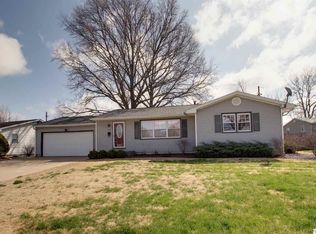 417 Yule Ct, Quincy, IL 62305