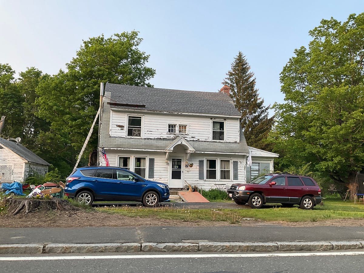 78 Main St, Blandford, MA 01008 Zillow