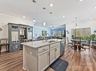 7522 Porrera St, Charlotte, NC 28214