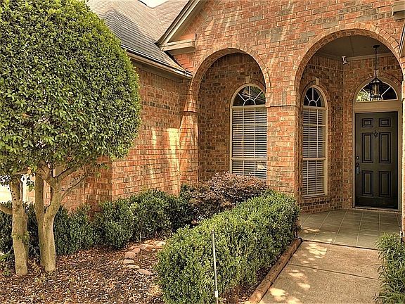 2nd image of 1832 Glen Wood Dr