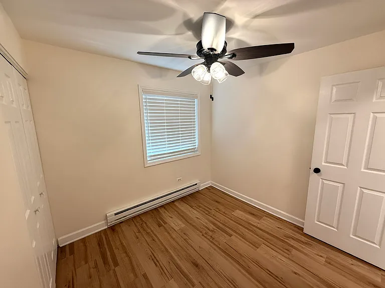 11810 S Komensky Ave #103 — Photo 5