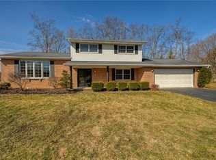 1017 Oneida Trl SW, Hartville, OH 44632