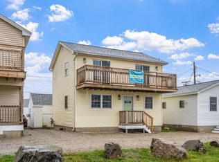 4A Page Ln, Hampton, NH 03842