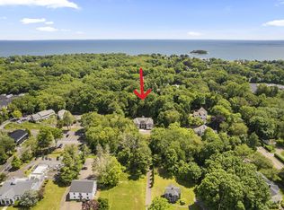 584 Boston Post Rd, Madison, CT 06443