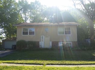 1075 Mark St, South Elgin, IL 60177