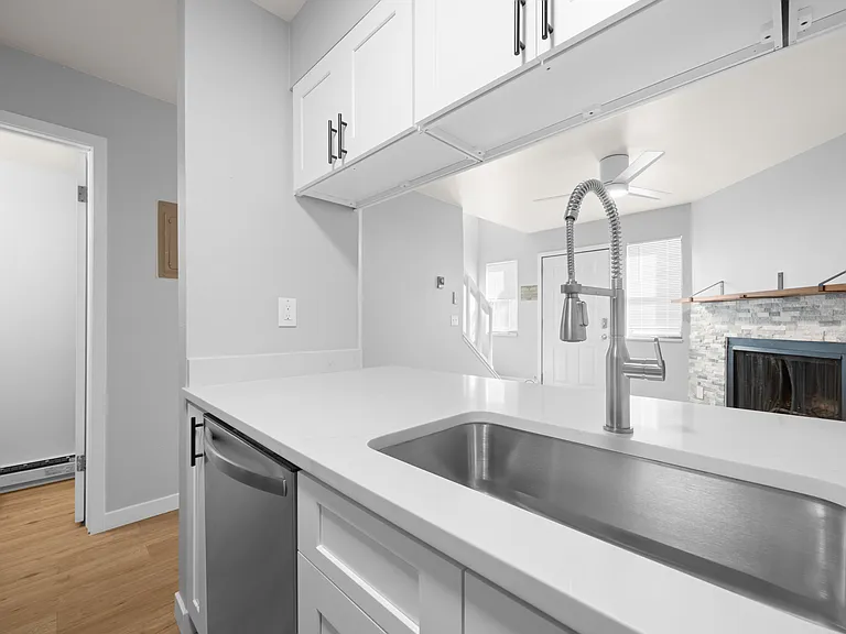 2238 Canyon Blvd #2 — Photo 8