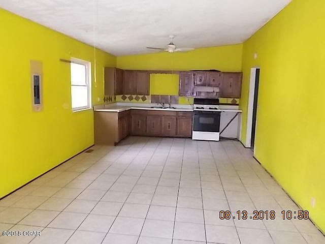 2nd image of 1103 S McKinley Ave