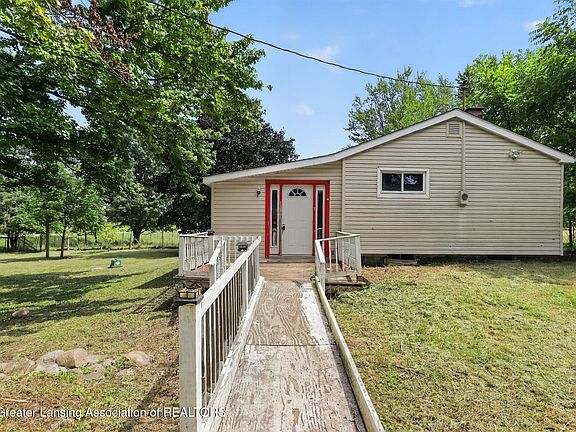 29th image of 1600 Decamp Rd